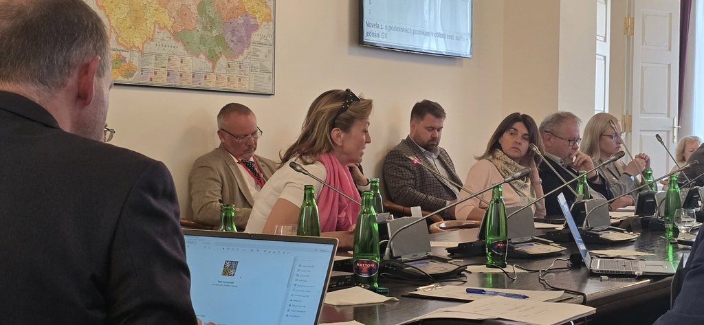 Účastnili jsme se projednávání eTuristy na garančním výboru v PSP